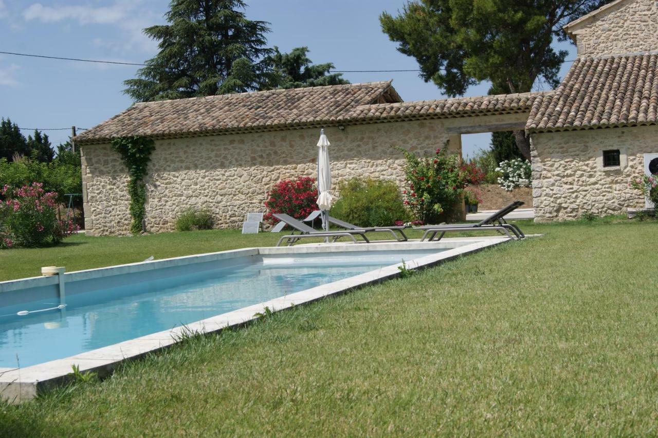 Gîtes dans Mas en pierres Robion Extérieur photo